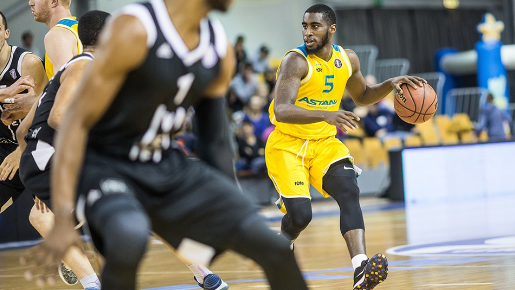 «Астана» выигрывает в Риге впервые за четыре сезона