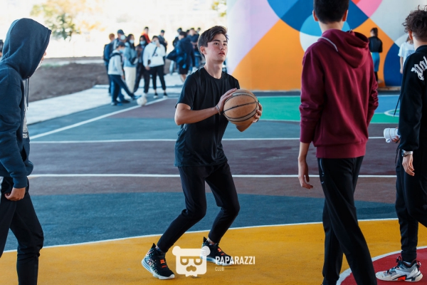 Master class of «Astana» players for children on the new street basketball court